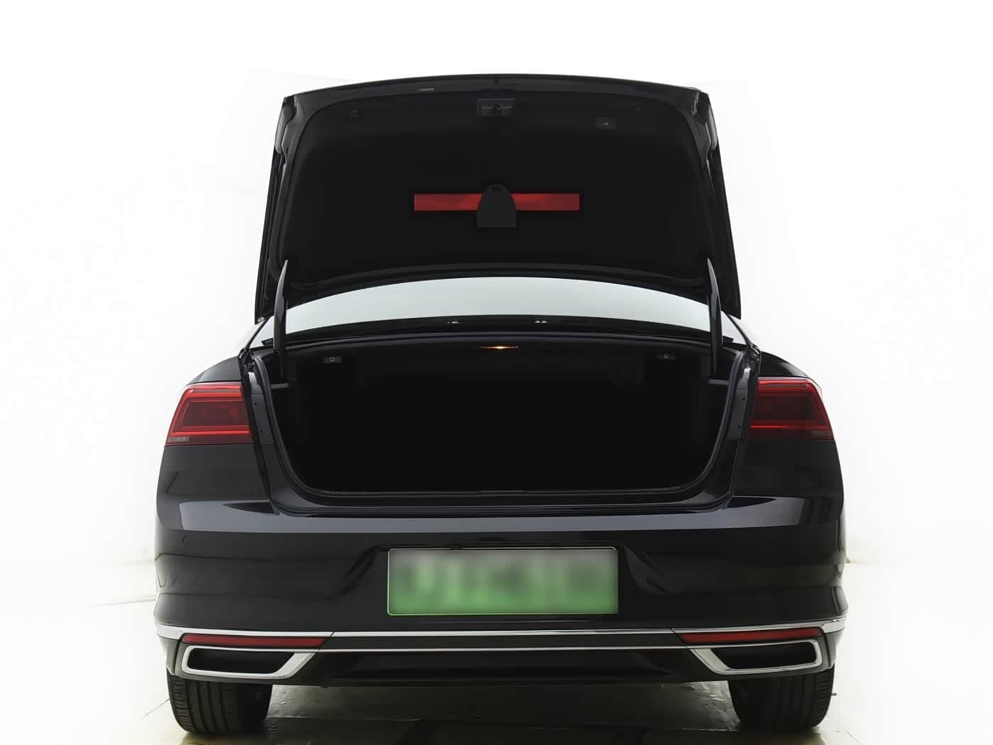 Volkswagen Magotan GTE Plug-in Hybrid 2024 — Фото 10/12
