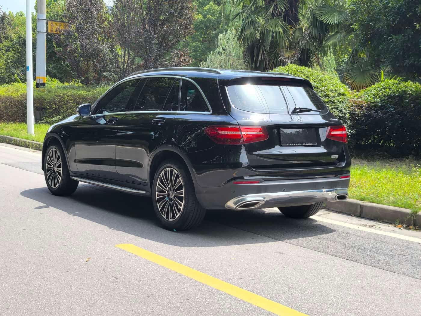 Mercedes-Benz GLC 2018 — Фото 5/17