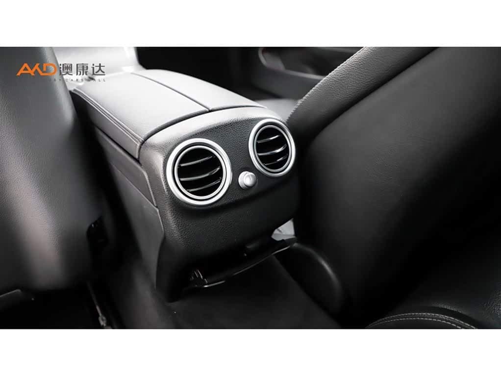 Mercedes-Benz C-Class 2020 — Фото 9/10