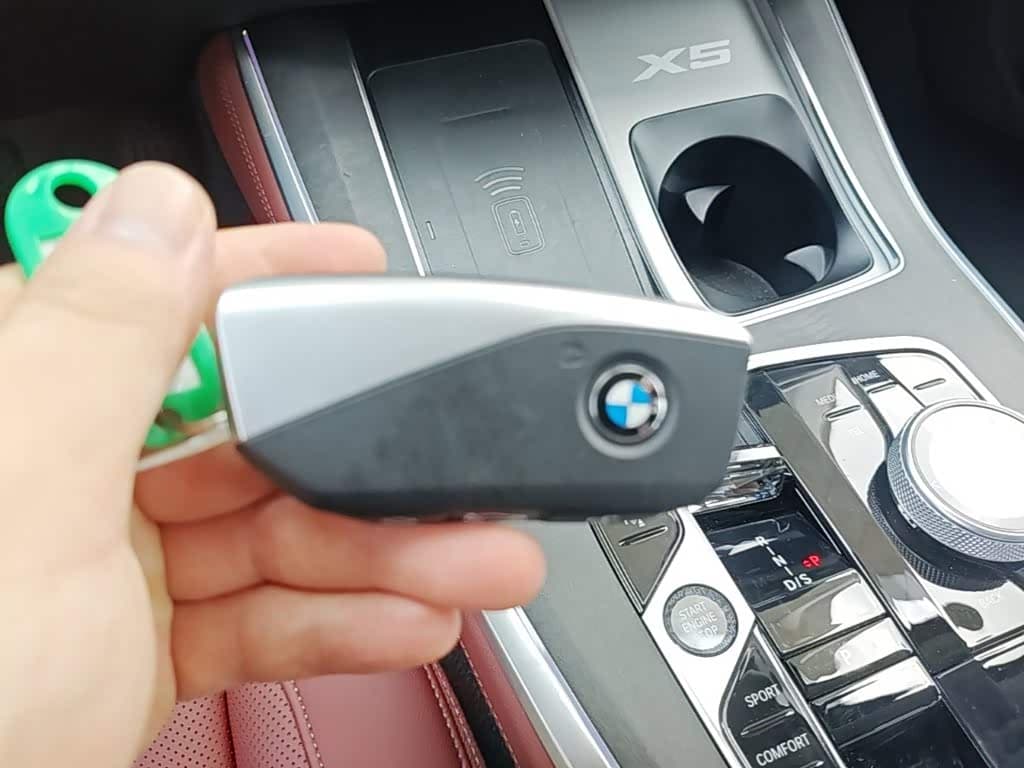 BMW X5 2025 — Фото 13/20