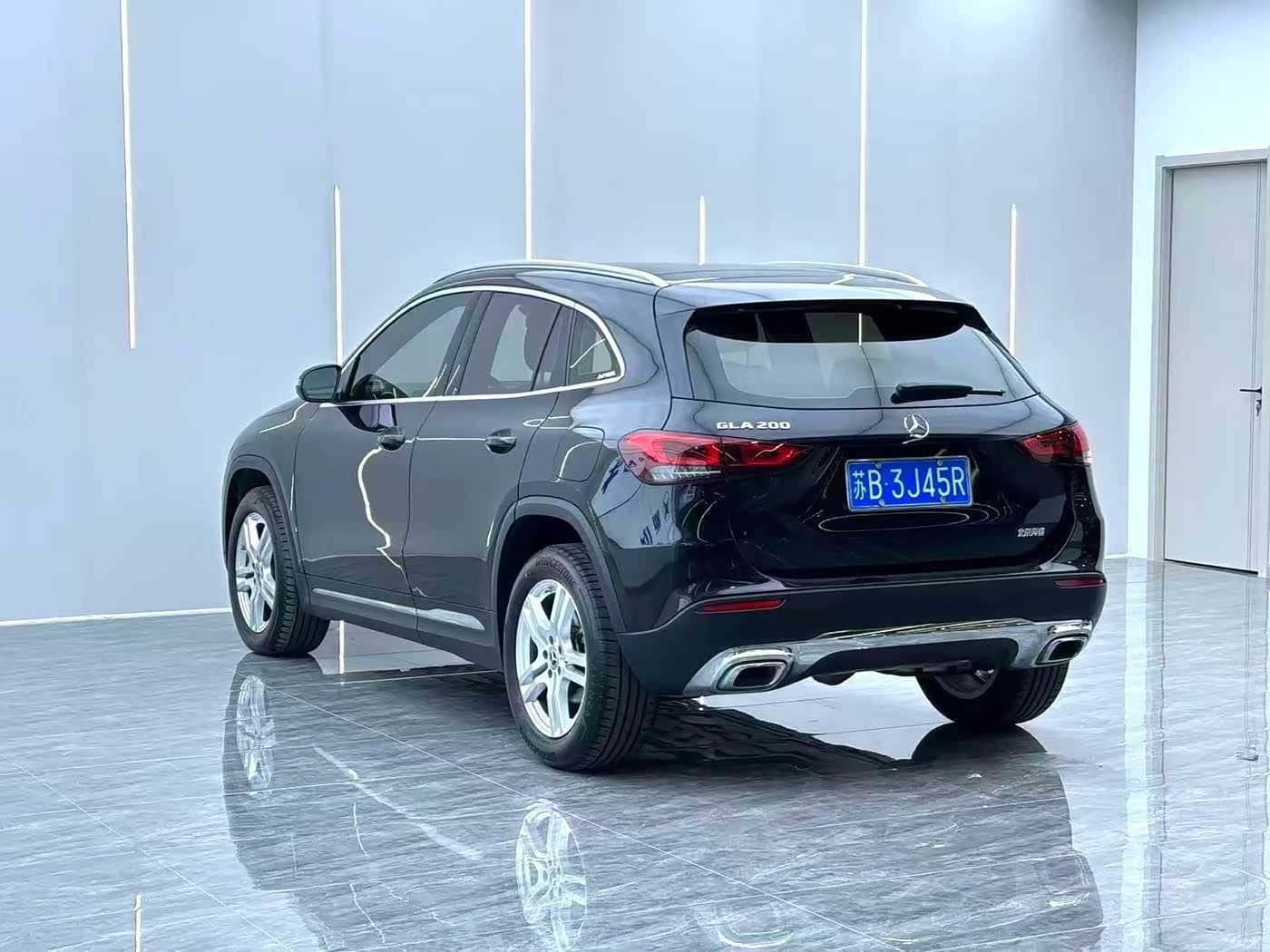 Mercedes-Benz GLA 2023 — Фото 14/14