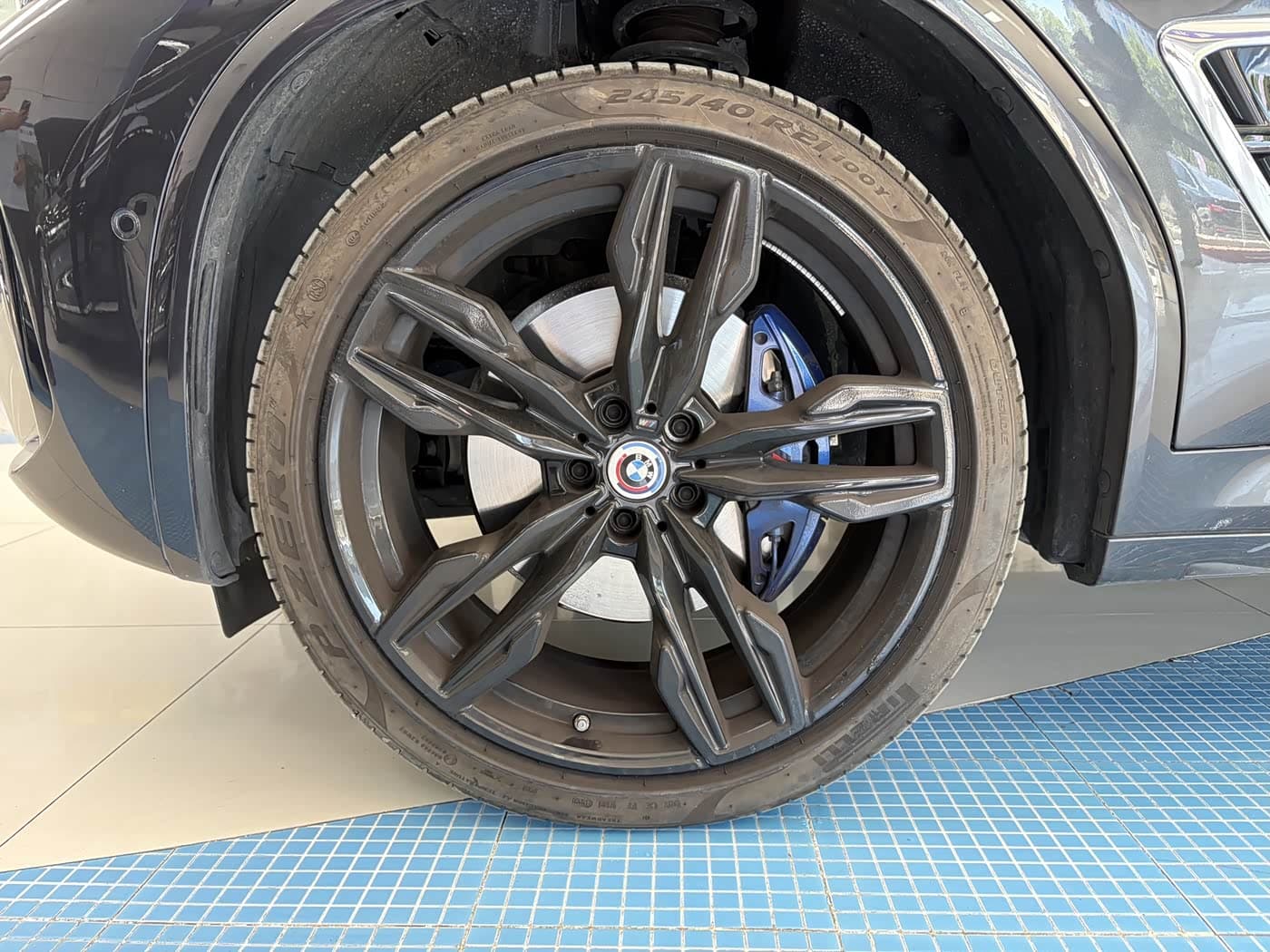 BMW X4 M40i 2025 — Фото 16/19
