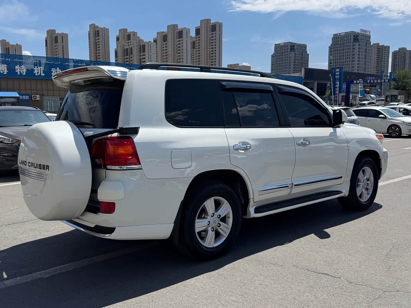 Toyota Land Cruiser 2015 — Фото 9/9