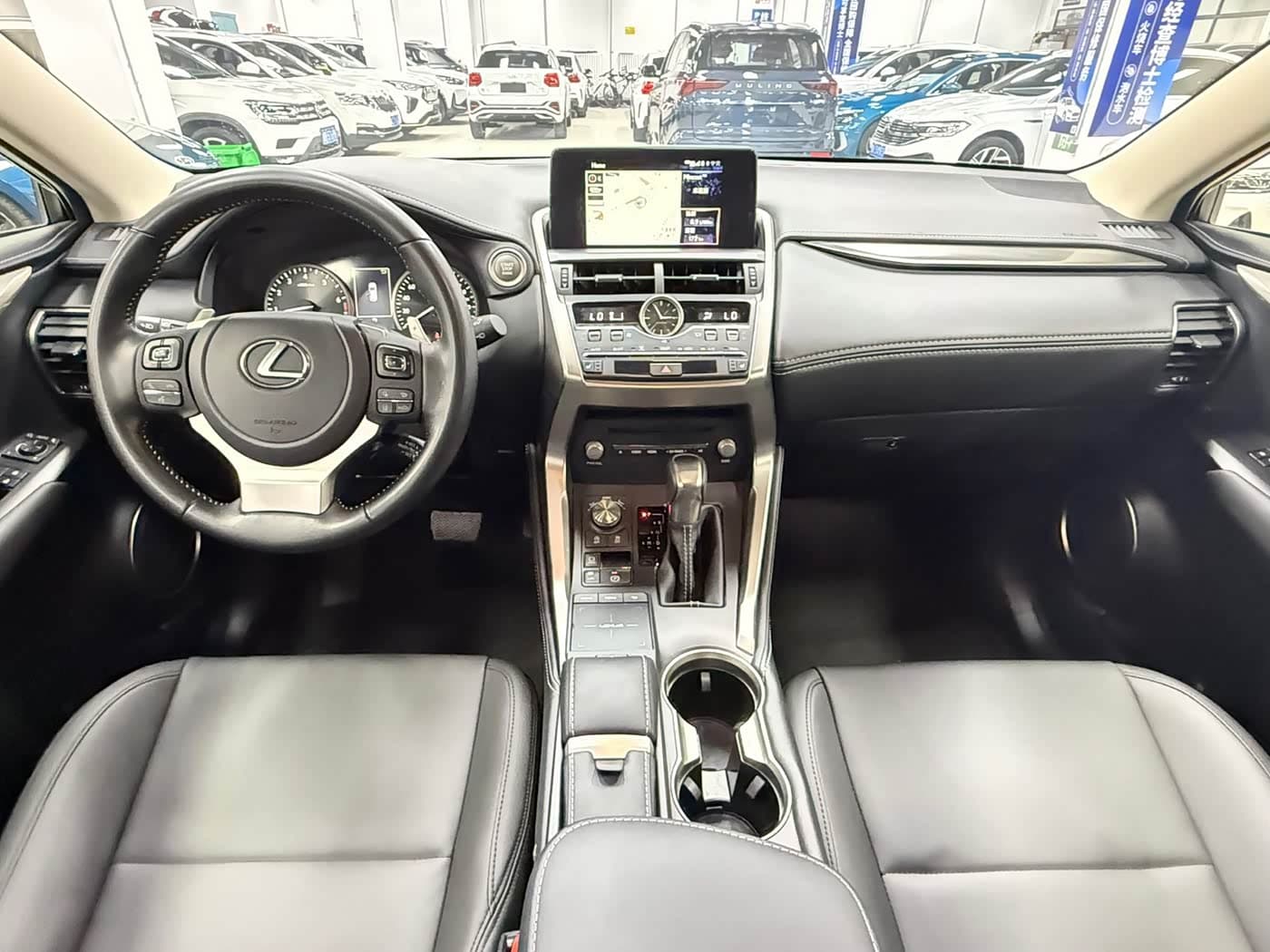 Lexus NX 2021 — Фото 19/20