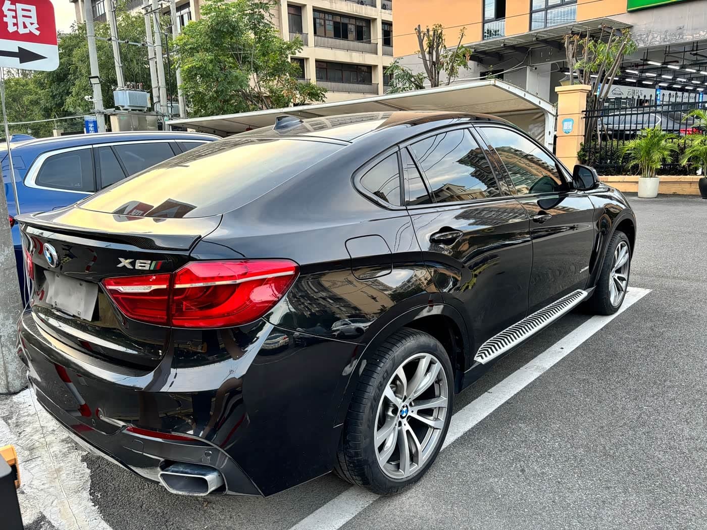 BMW X6 2018 — Фото 6/20