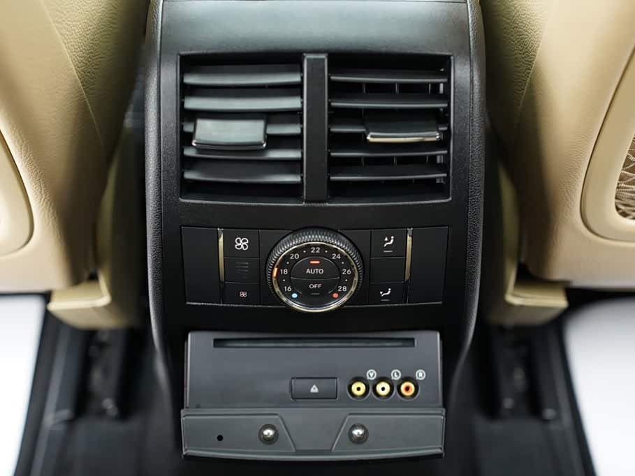 Mercedes-Benz M-Class 2011 — Фото 17/20