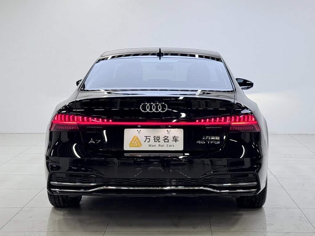 Audi A7L 2024 — Фото 4/20