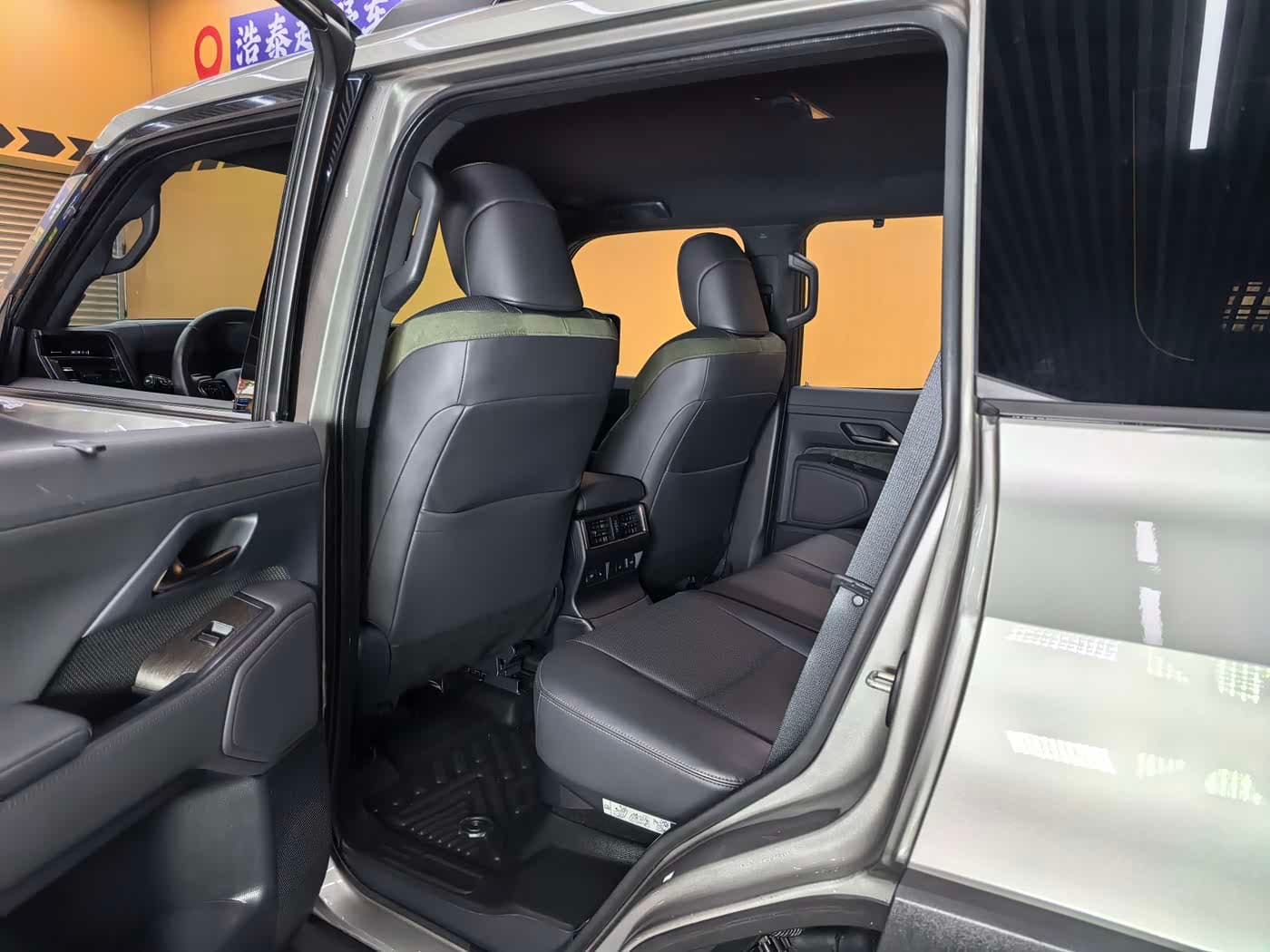 Lexus GX 2024 — Фото 11/20