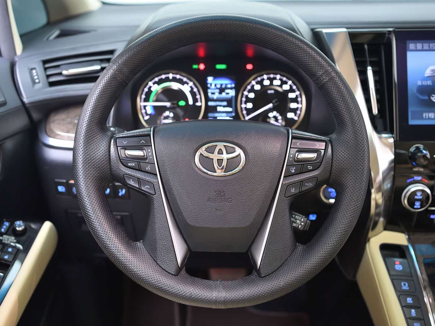 Toyota Vellfire 2020 — Фото 14/20