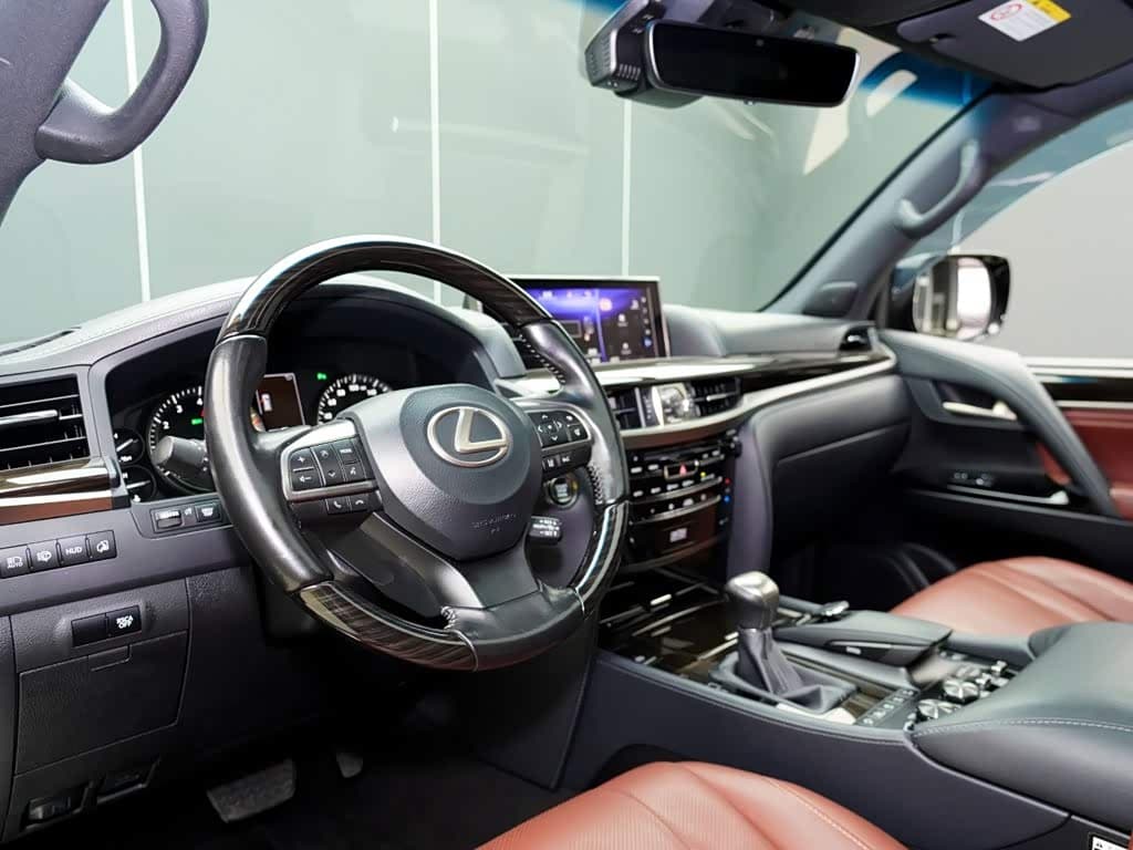Lexus LX 2020 — Фото 10/18