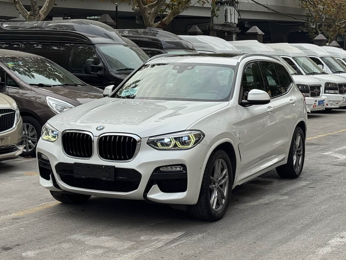 BMW X3 2019 — Фото 1/15