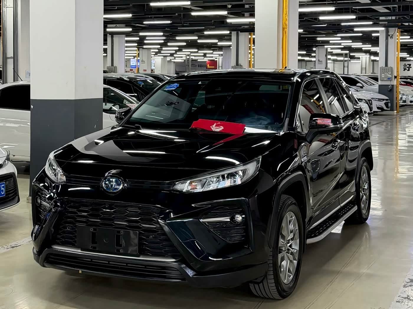 Toyota Wildlander 2021 — Фото 1/9