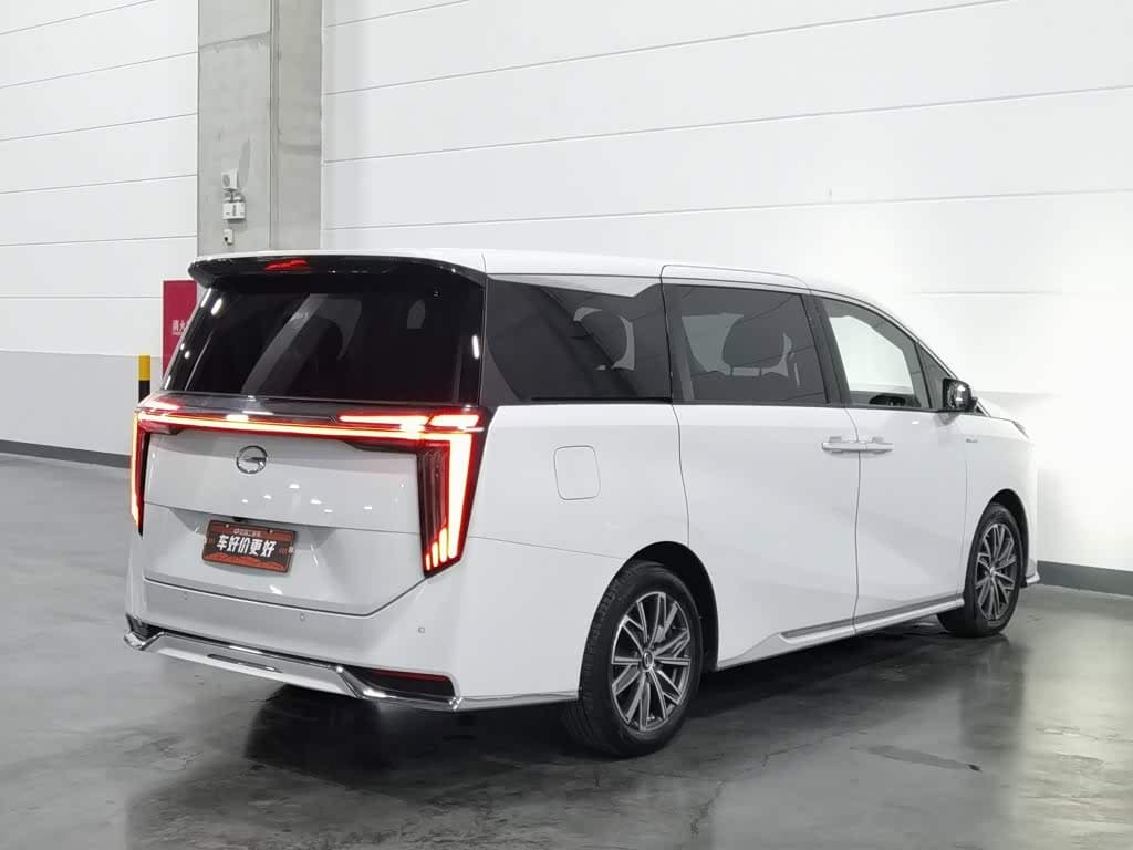 GAC Trumpchi Trumpchi M8 2024 — Фото 2/20