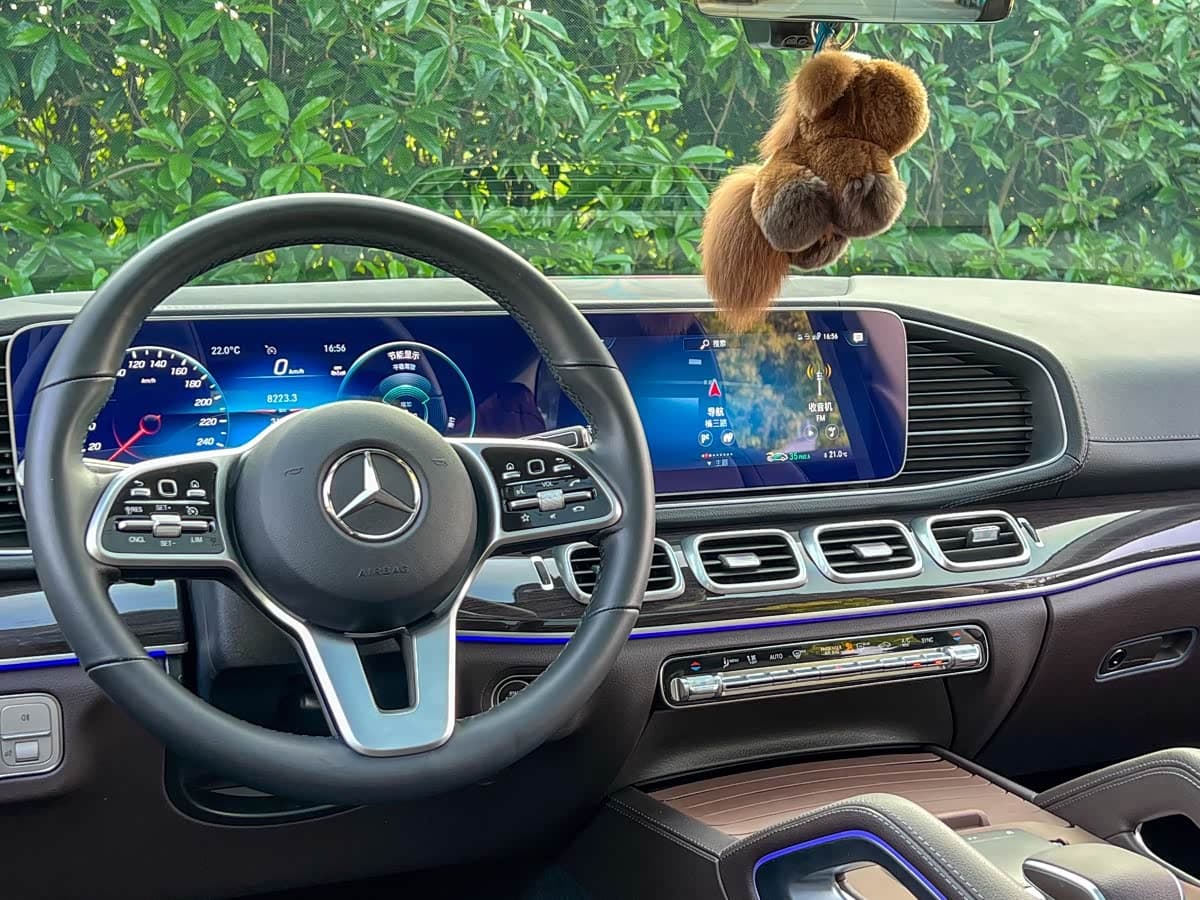 Mercedes-Benz GLE 2023 — Фото 13/16