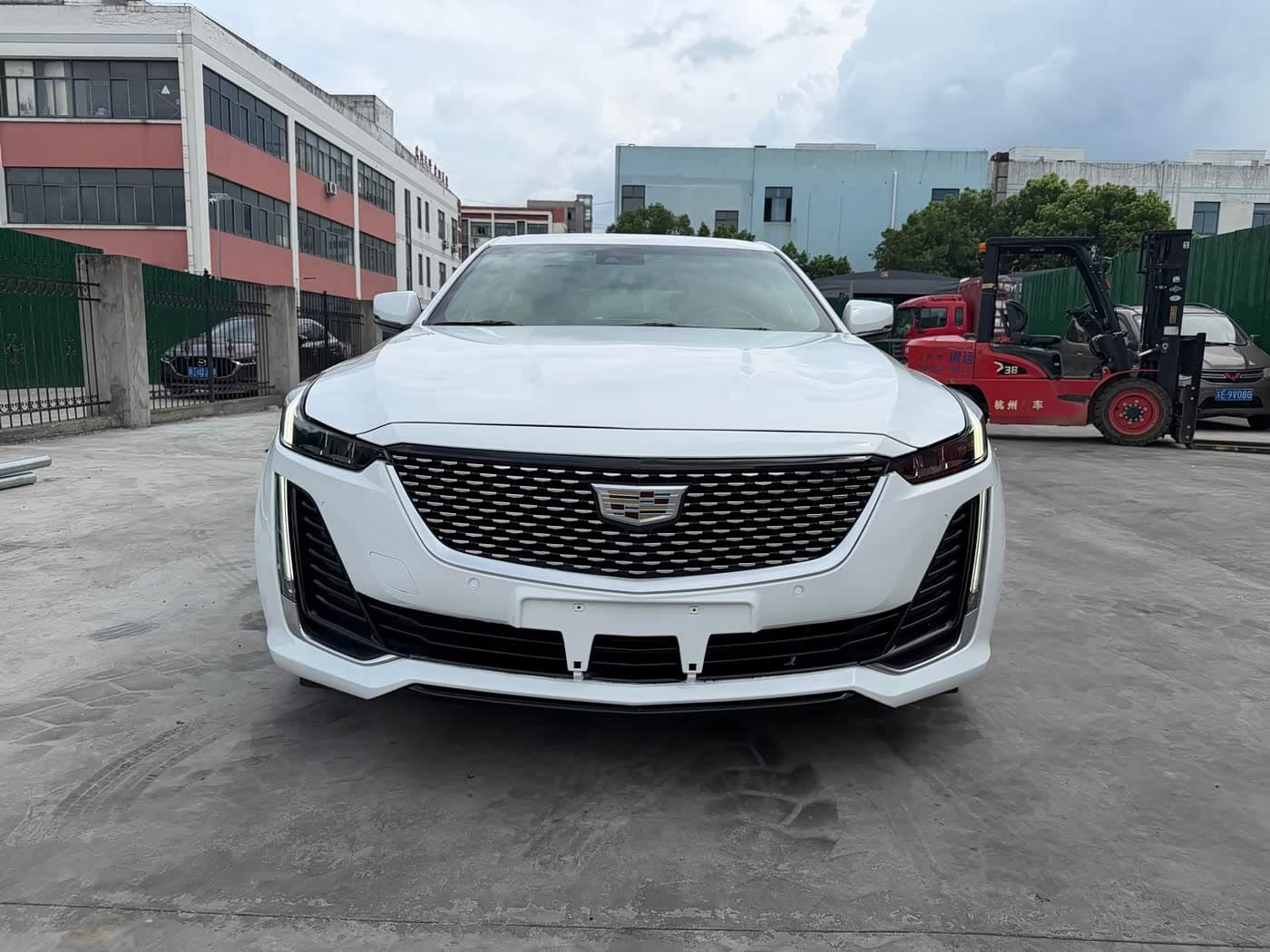 Cadillac CT5 2021 — Фото 1/20