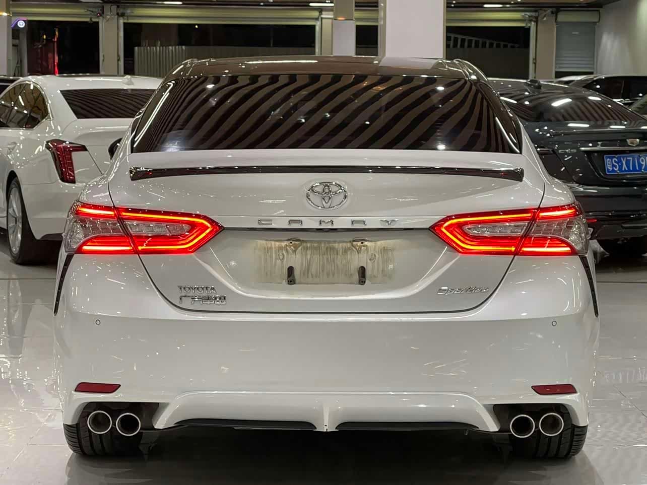 Toyota Camry 2019 — Фото 10/11