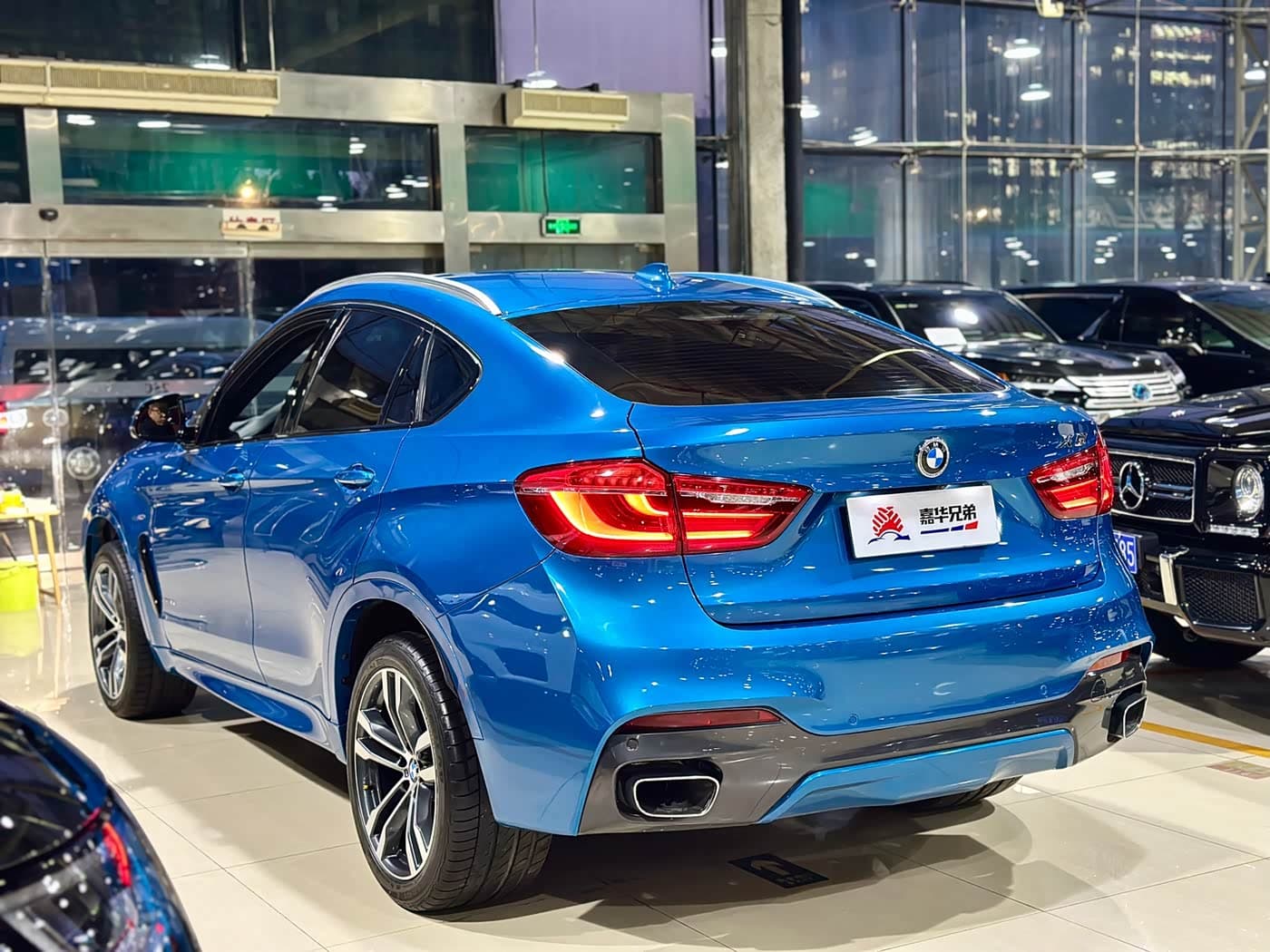 BMW X6 2018 — Фото 12/20
