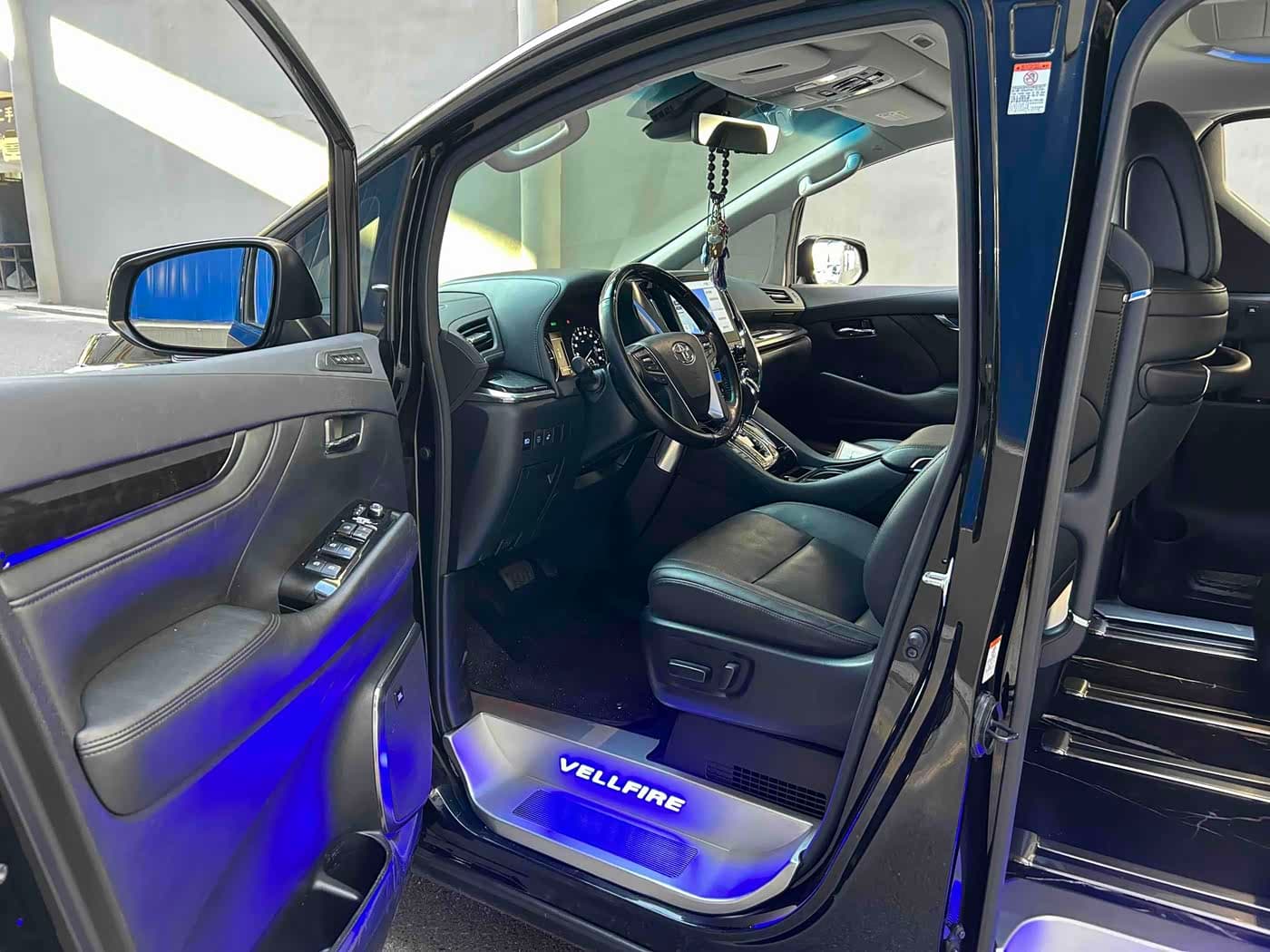 Toyota Vellfire 2021 — Фото 3/10