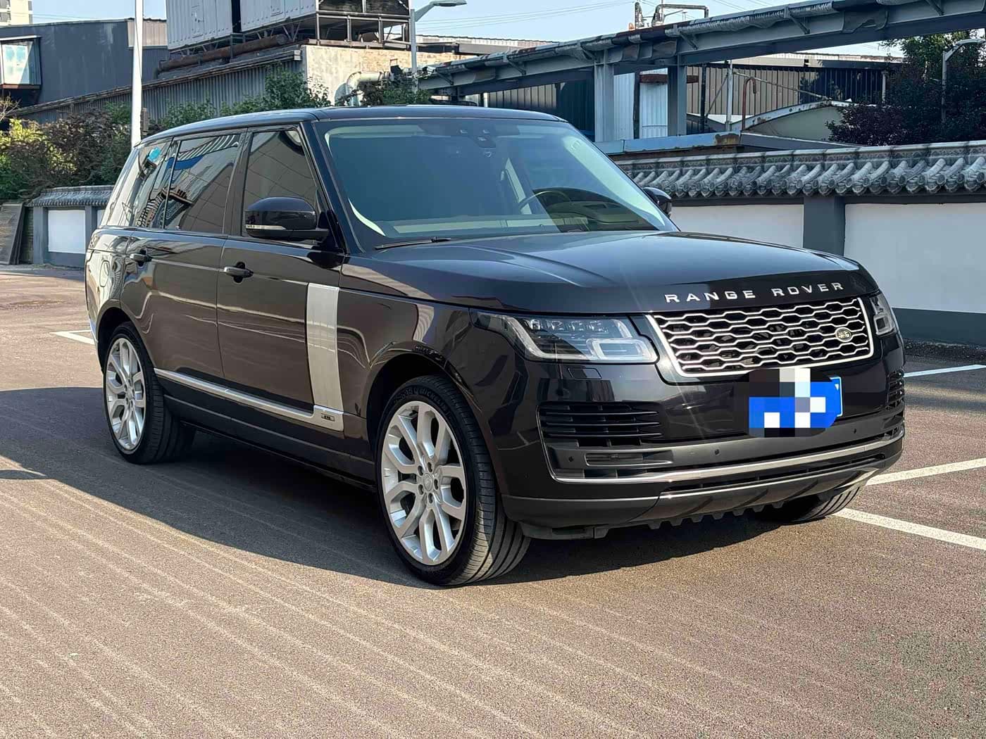 Land Rover Range Rover 2022 — Фото 2/9