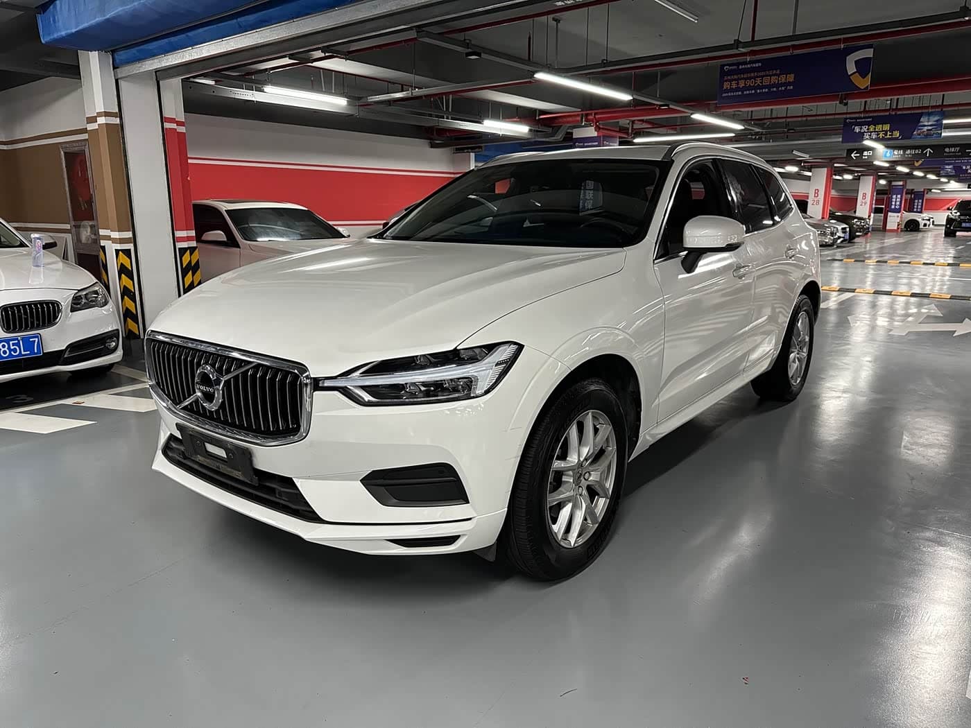 Volvo XC60 2019 — Фото 1/13