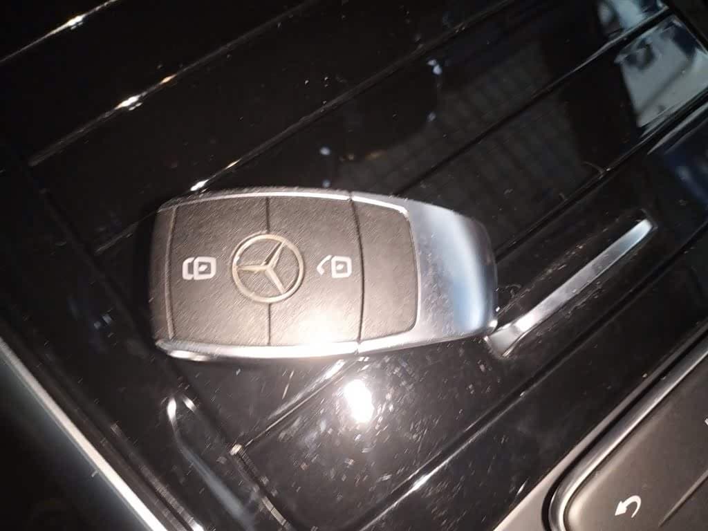 Mercedes-Benz GLA 2023 — Фото 17/20