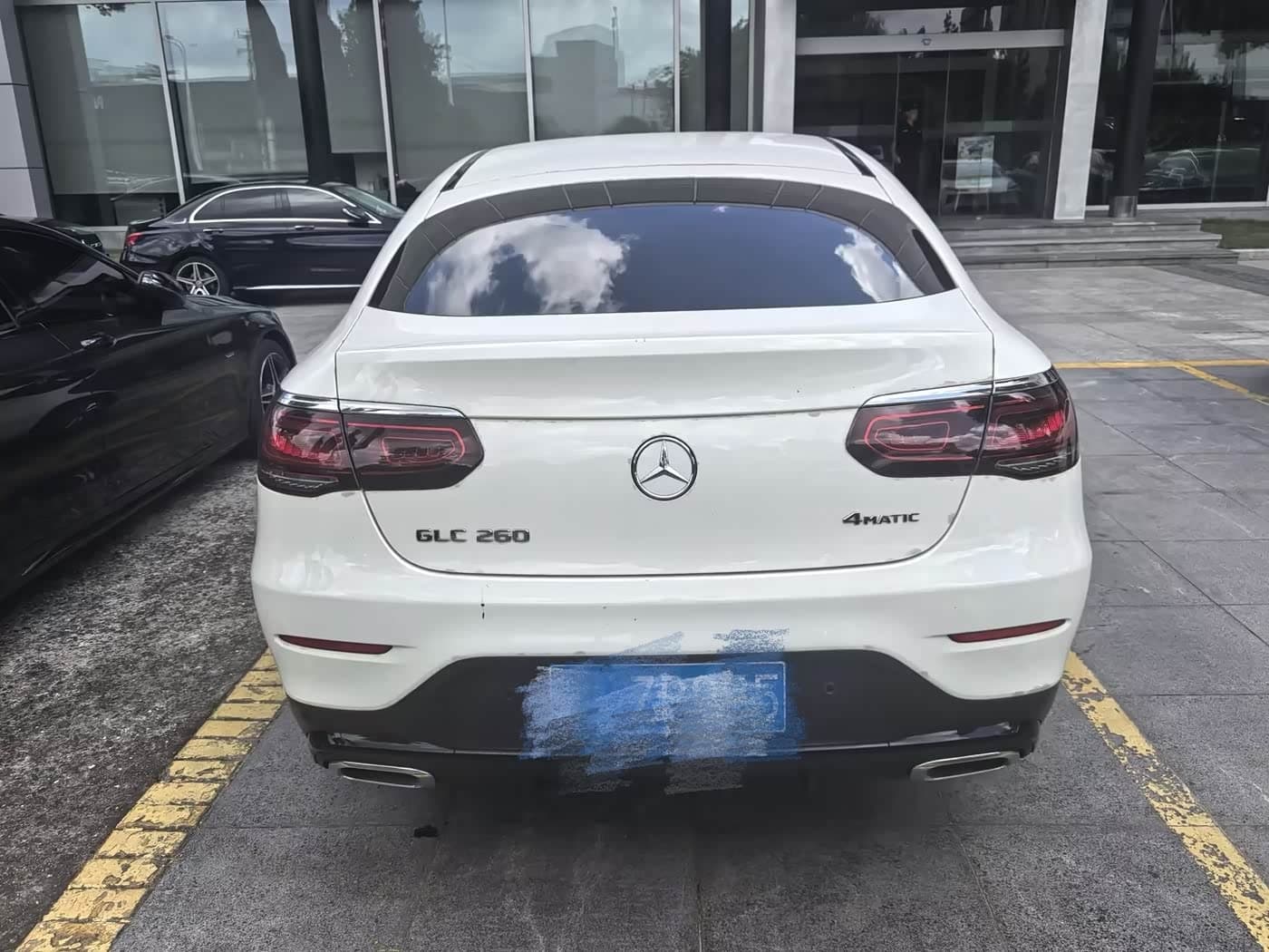 Mercedes-Benz GLC Coupe 2021 — Фото 2/12