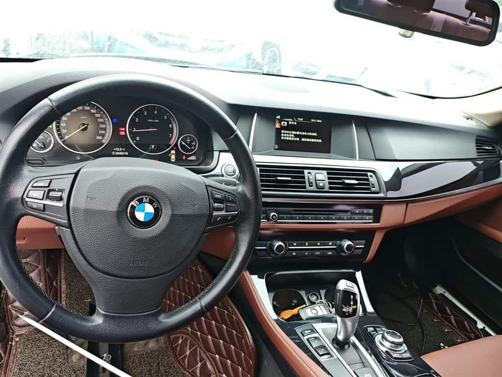 BMW 5 Series 2016 — Фото 6/20