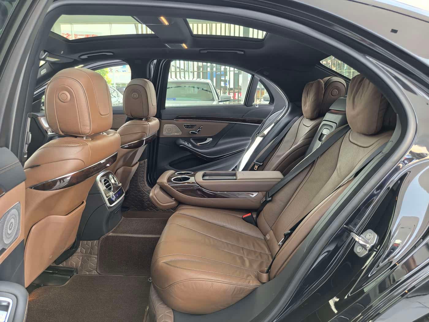 Mercedes-Benz S-Class 2019 — Фото 11/16