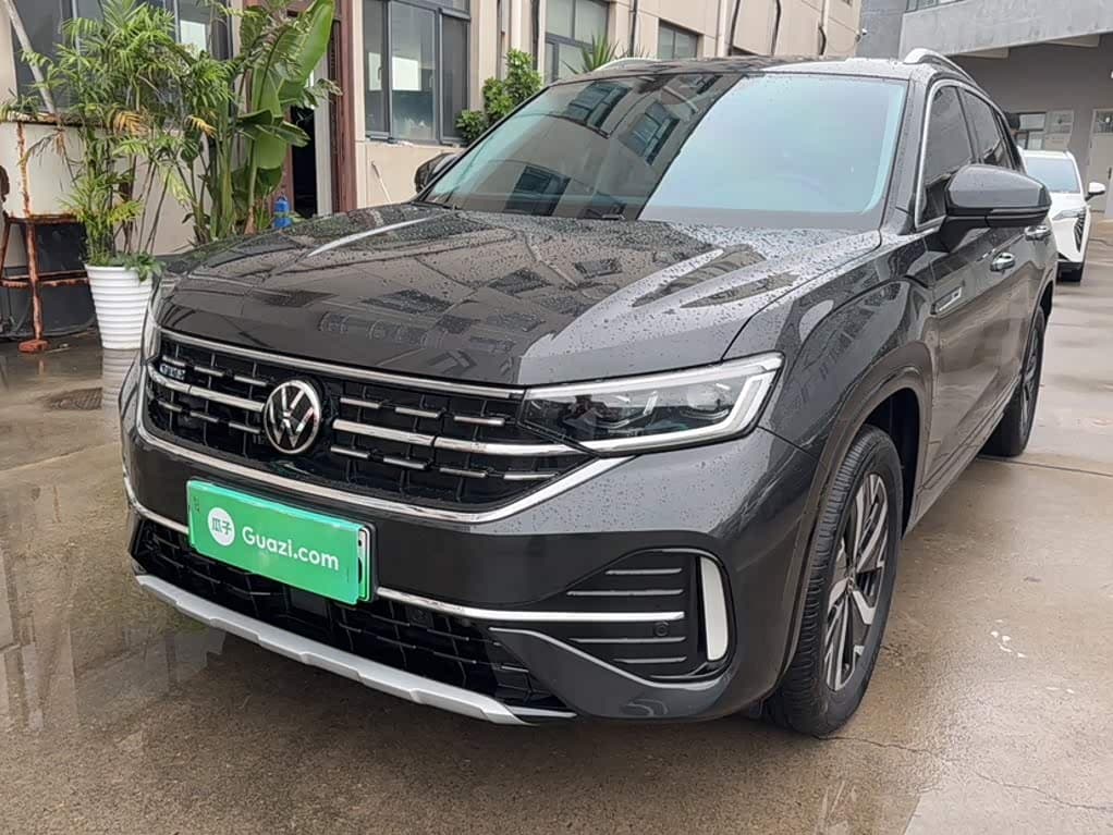 Volkswagen Tayron GTE Plug-in Hybrid 2024 — Фото 1/11