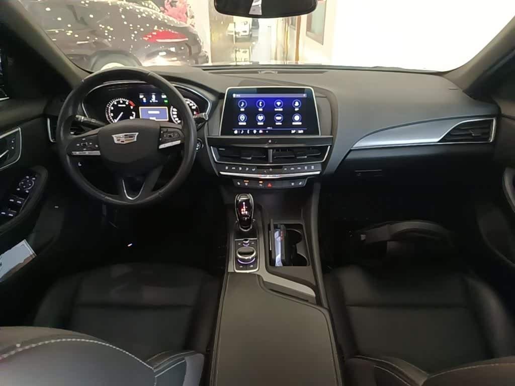 Cadillac CT5 2022 — Фото 10/20