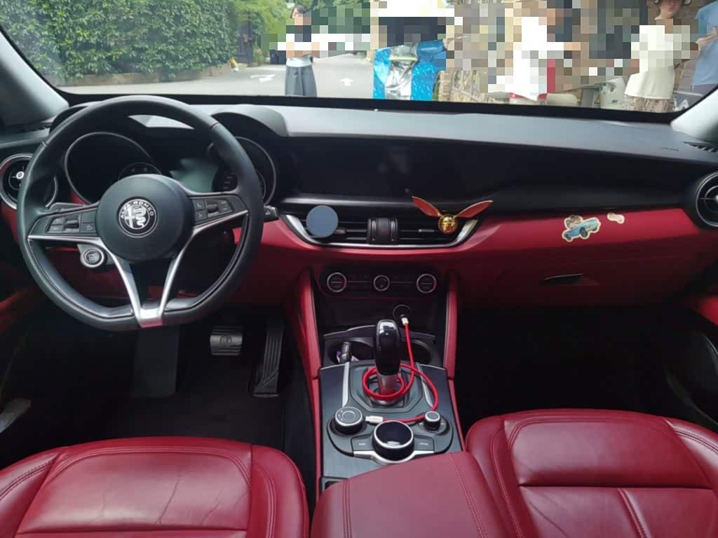 Alfa Romeo Stelvio 2019 — Фото 13/20
