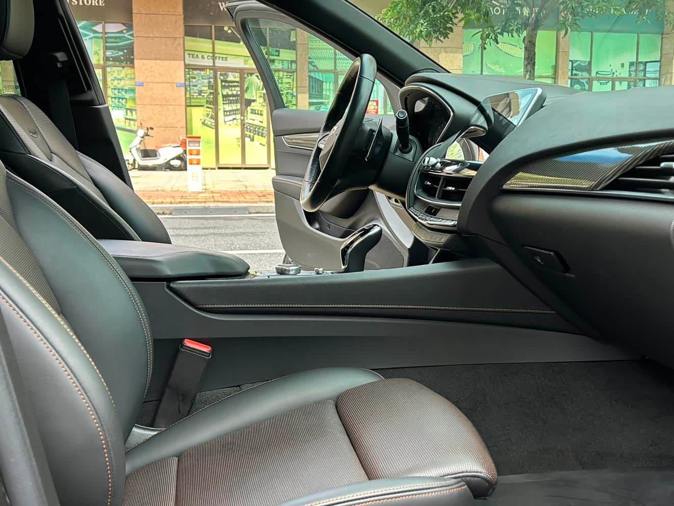 Cadillac CT5 2020 — Фото 12/20