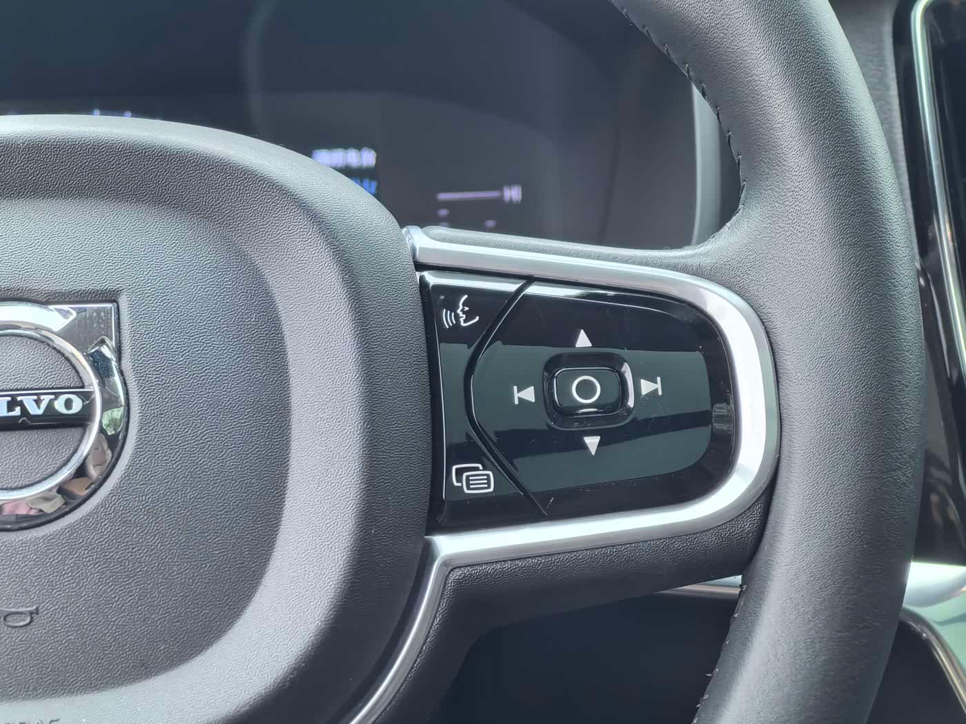 Volvo S90 2017 — Фото 17/20