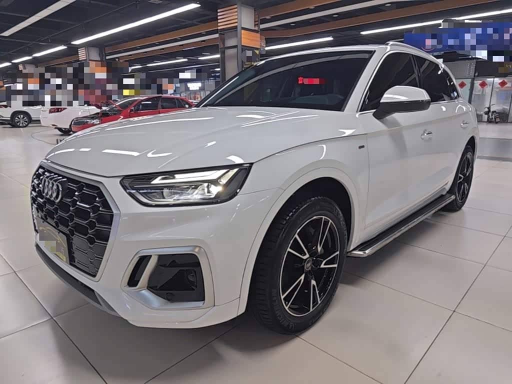 Audi Q5L, 2022