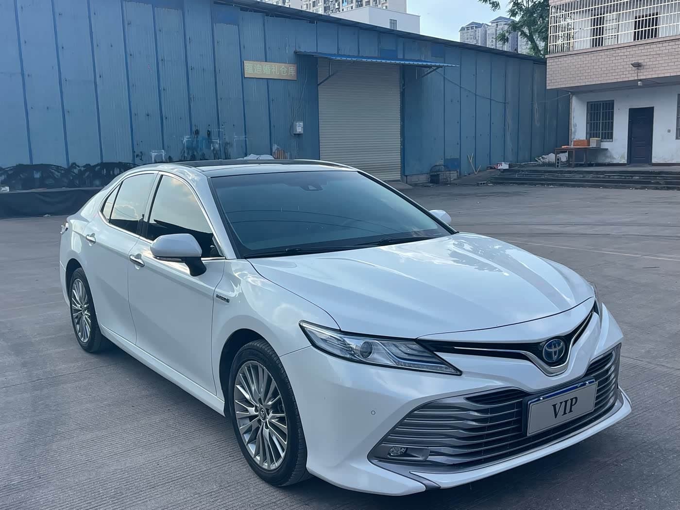 Toyota Camry 2019 — Фото 3/9