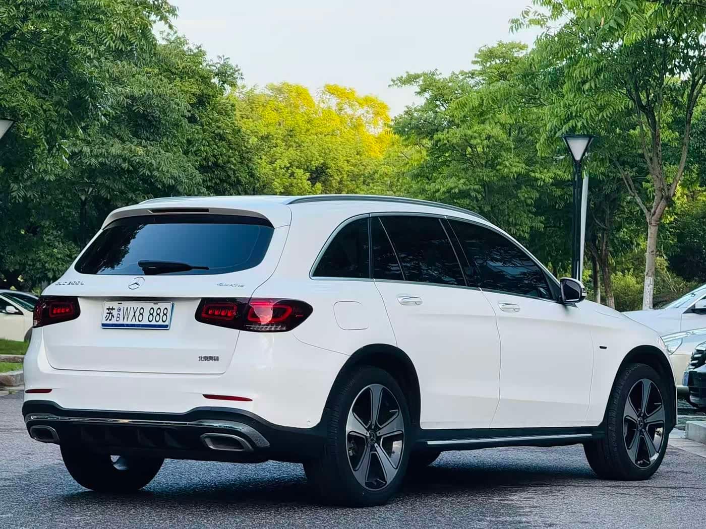 Mercedes-Benz GLC 2023 — Фото 5/17