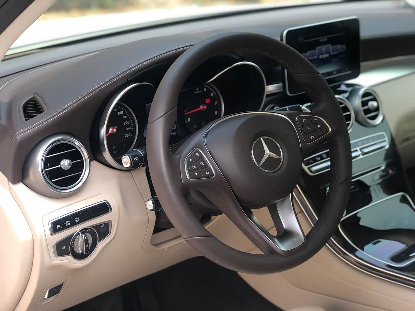 Mercedes-Benz GLC 2016 — Фото 16/20