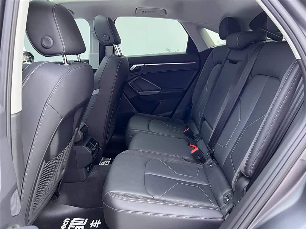 Audi Q3 Sportback 2023 — Фото 17/20