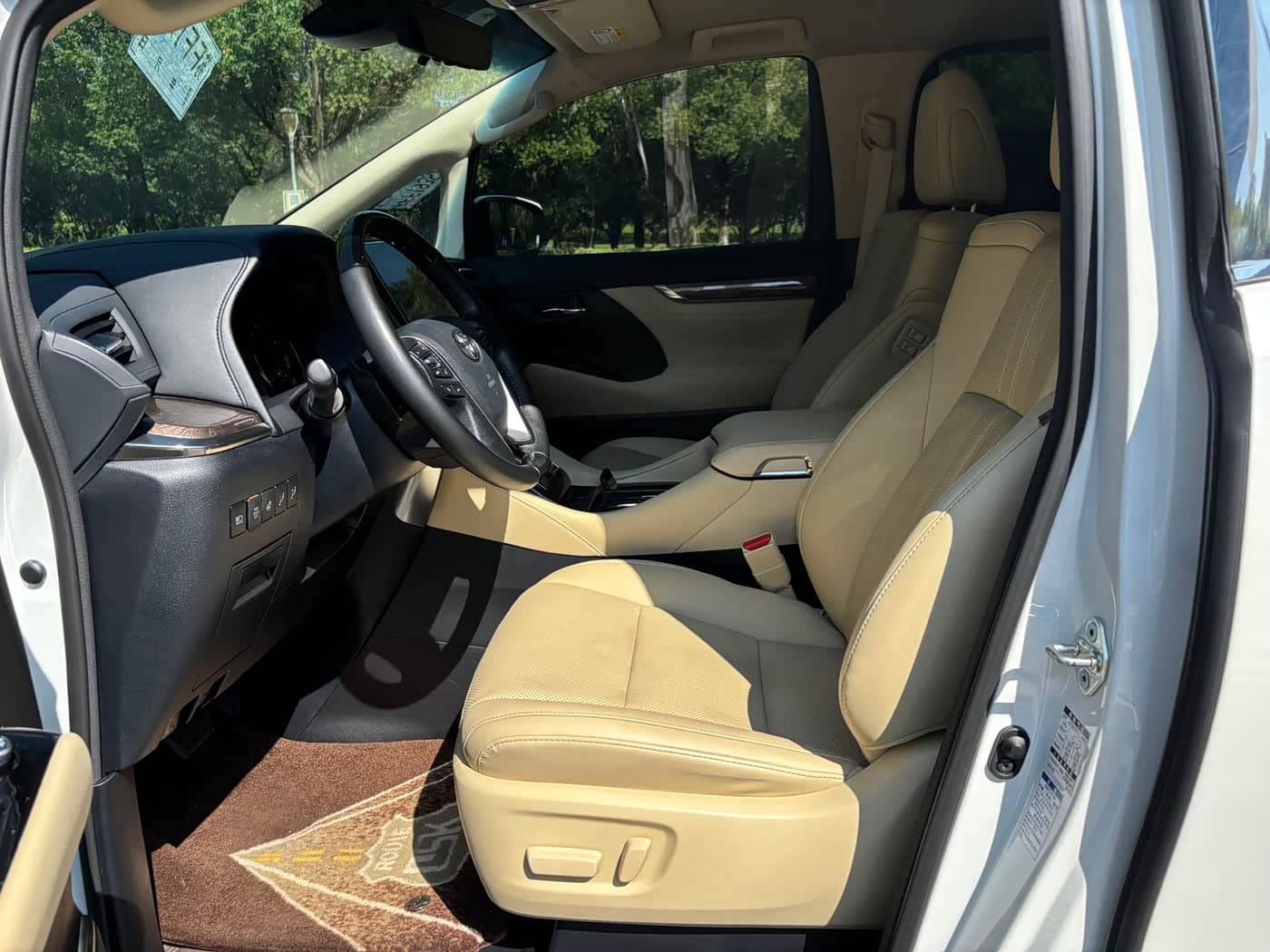 Toyota Vellfire 2023 — Фото 7/20