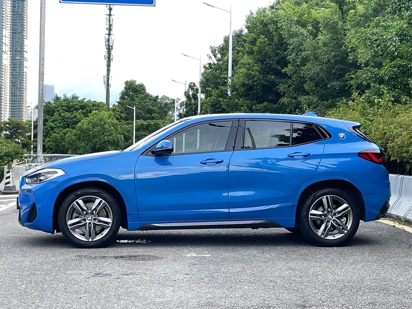 BMW X2 2021 — Фото 4/17