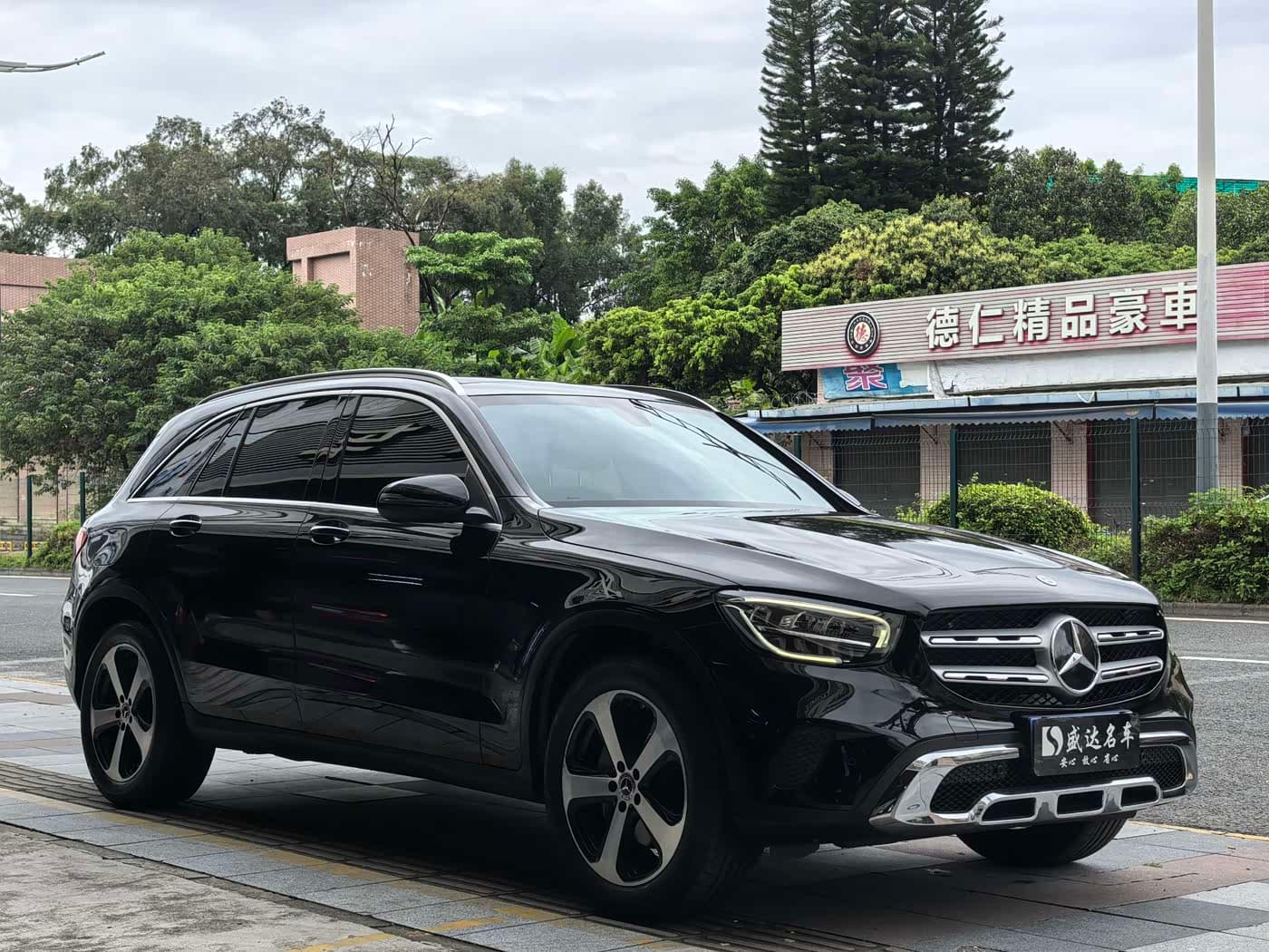 Mercedes-Benz GLC 2022 — Фото 3/20