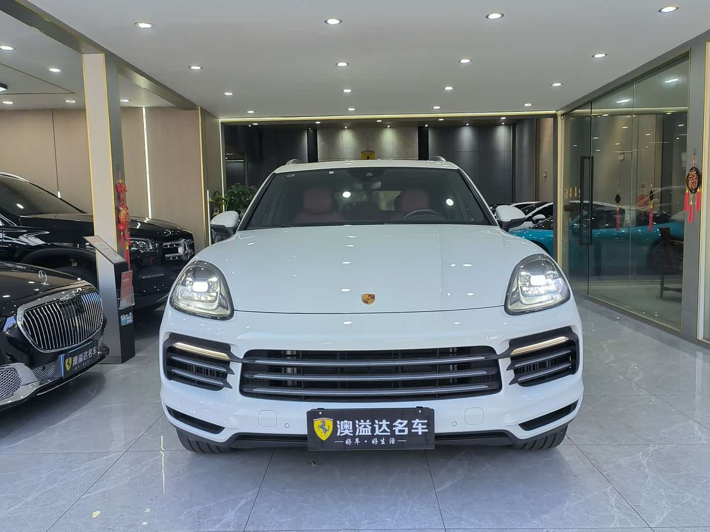 Porsche Cayenne 2019 — Фото 2/16