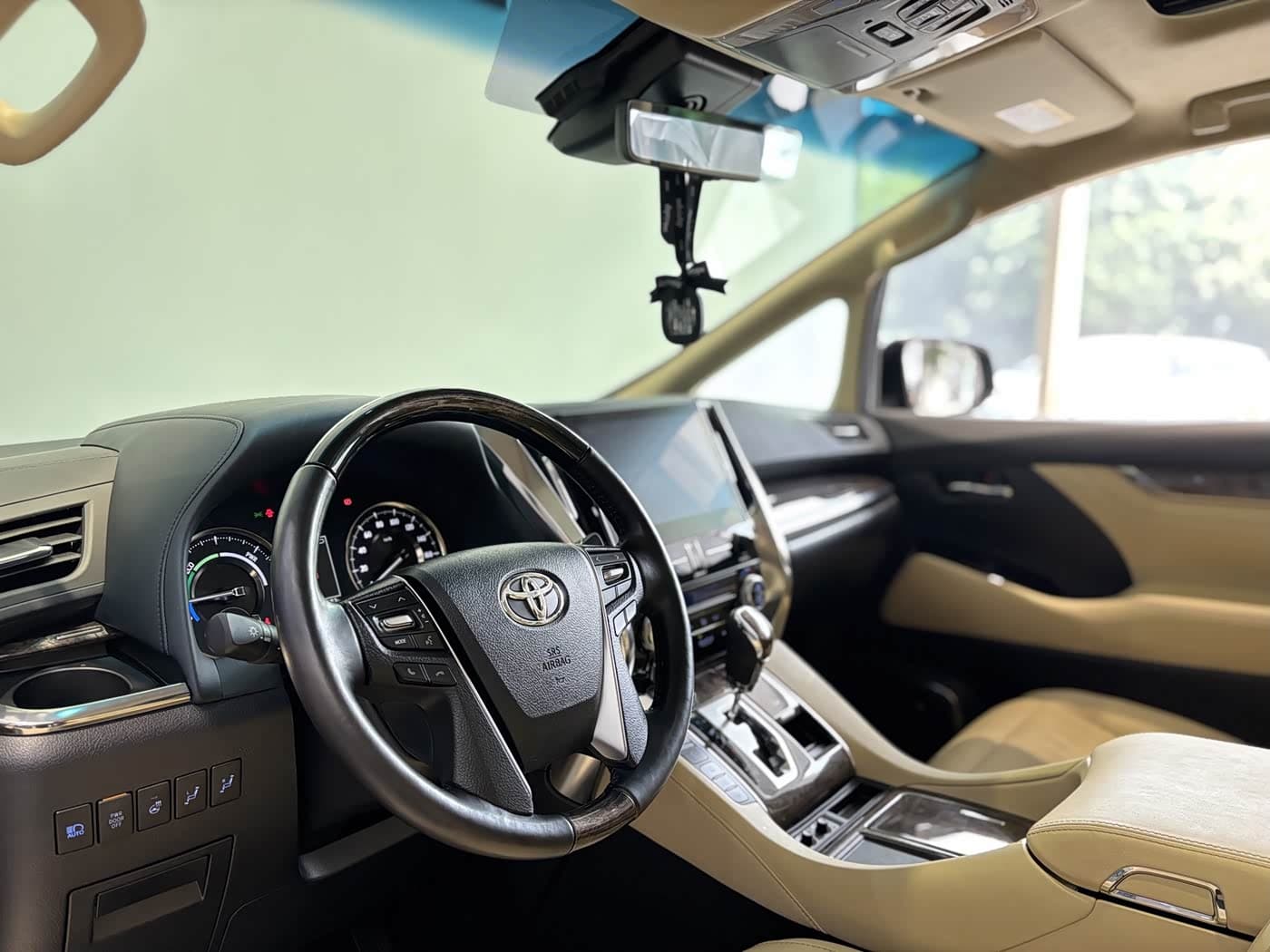 Toyota Vellfire 2021 — Фото 11/20
