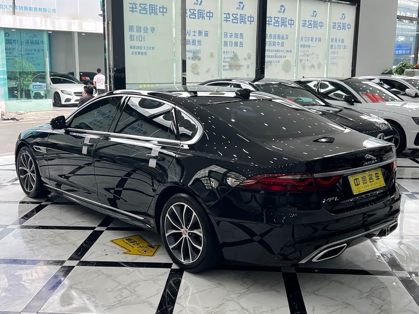 Jaguar XFL 2023 — Фото 17/17
