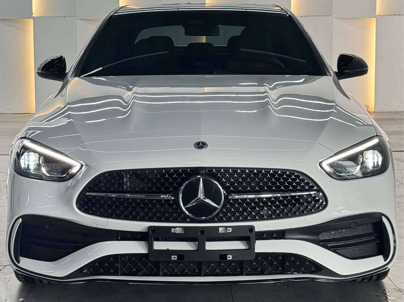 Mercedes-Benz C-Class, 2025