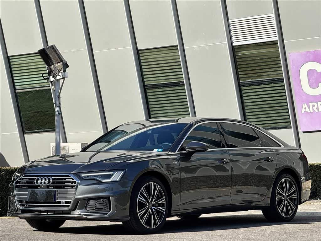 Audi A6L 2022 — Фото 1/14