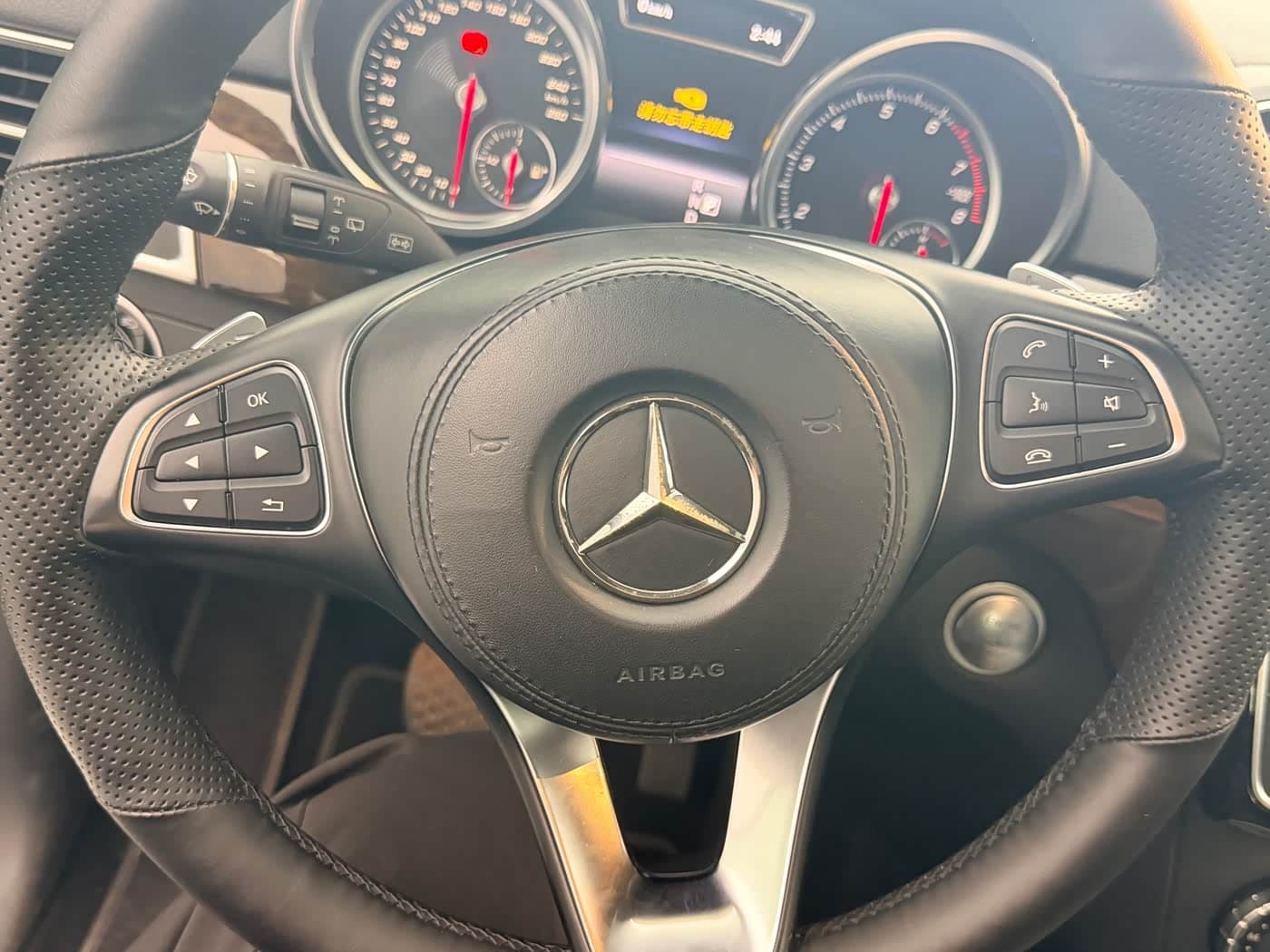 Mercedes-Benz GLS 2018 — Фото 14/20