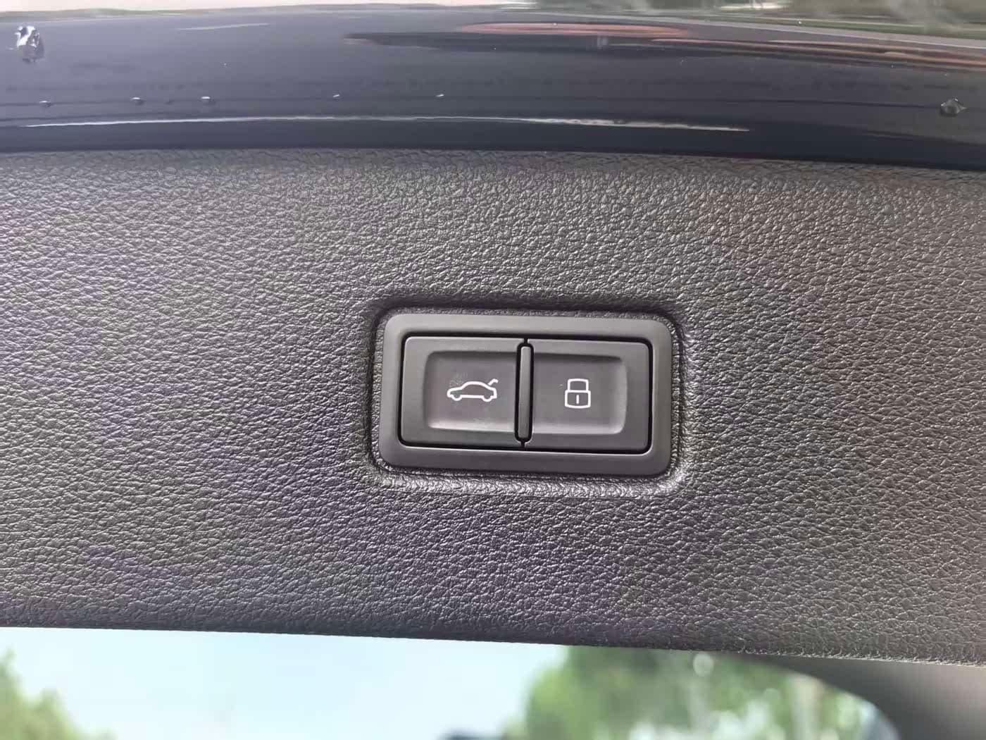 Audi Q7 2022 — Фото 19/20