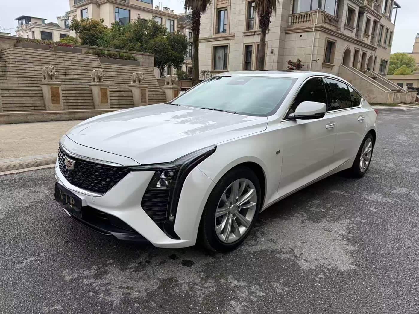 Cadillac CT5 2024 — Фото 1/9