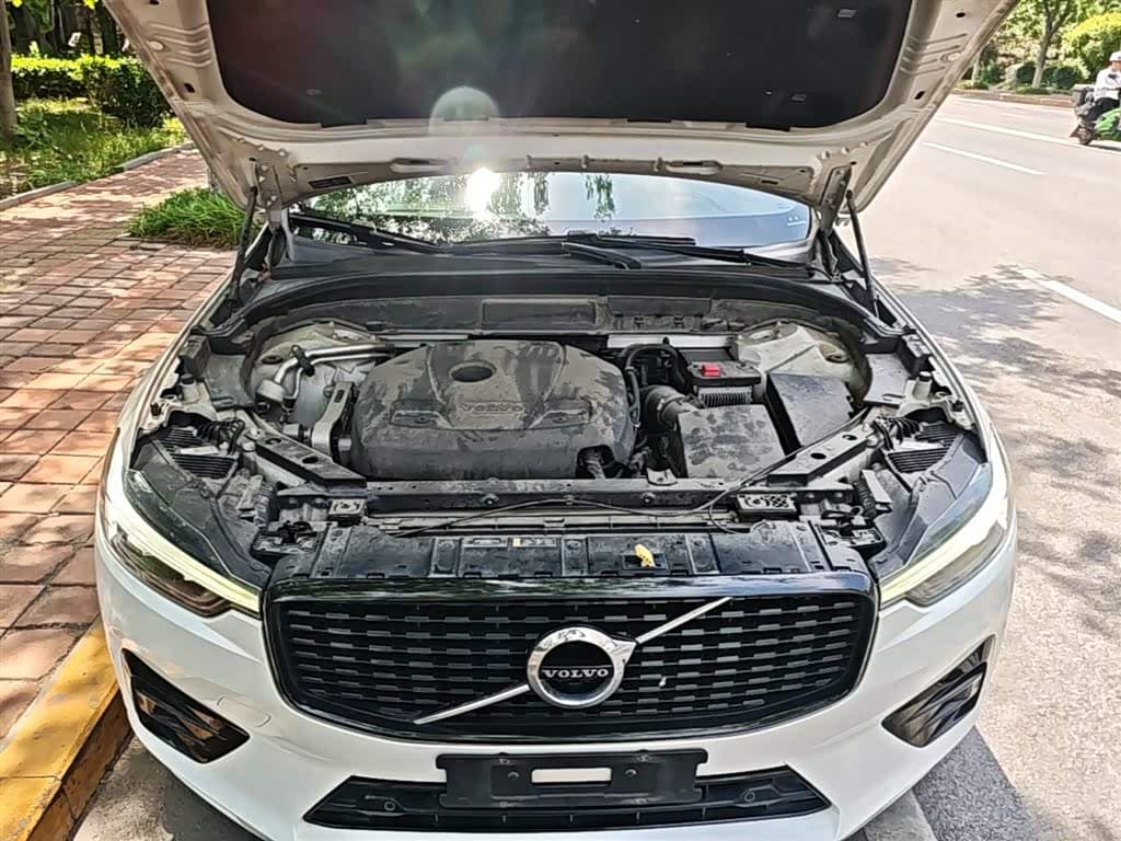 Volvo XC60 2021 — Фото 20/20